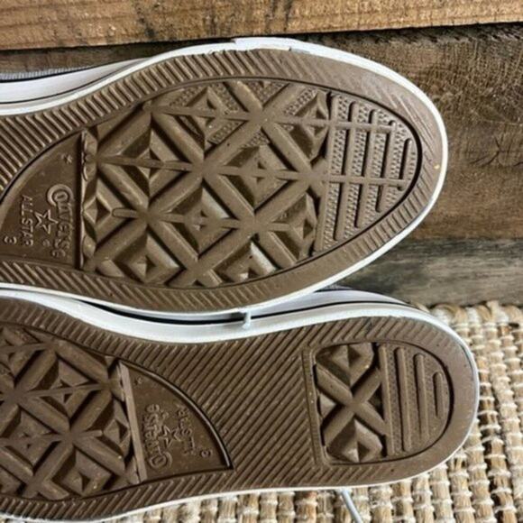 Converse Gray Sneakers Women’s Size 5 - Picture 15 of 16